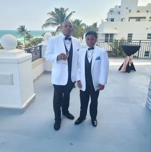 Meet your Posher, Dominique